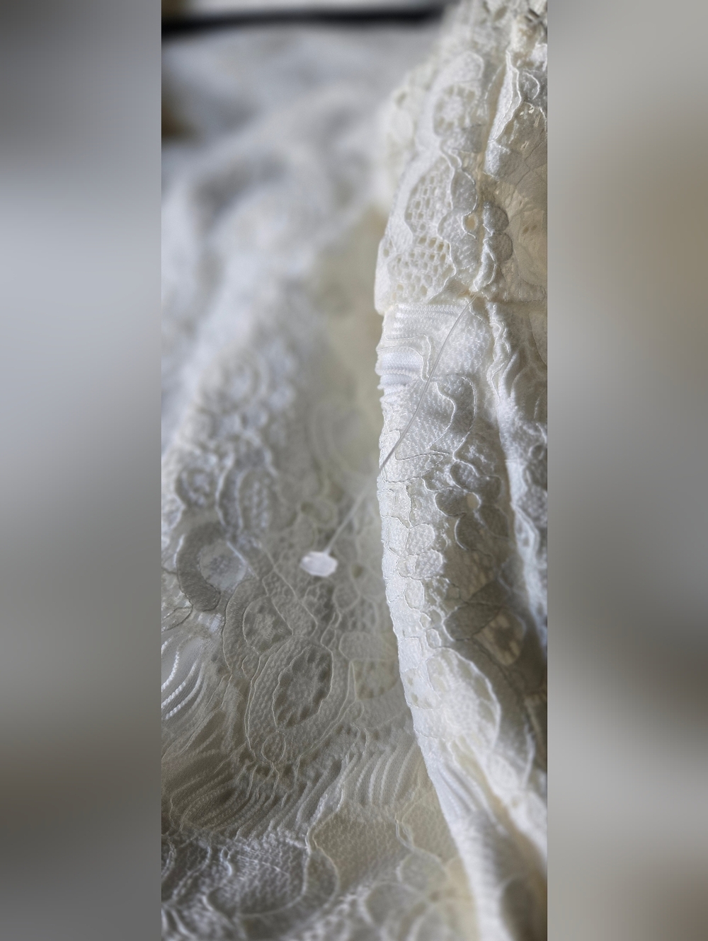 New Torrid Ever After Ivory Lace Mermaid Silouette Wedding Dress, Size 18 - Picture 6 of 9